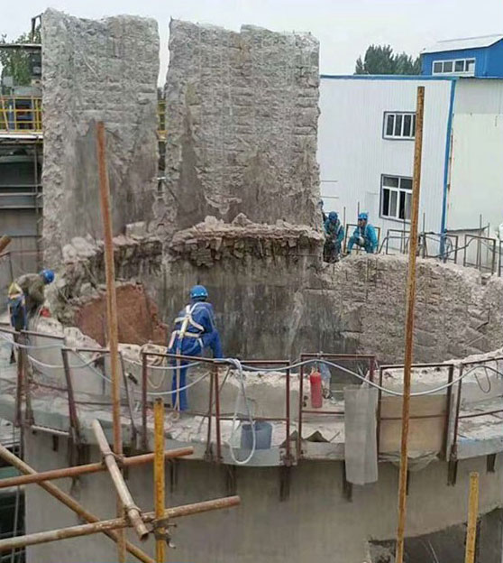 水泥烟囱拆除